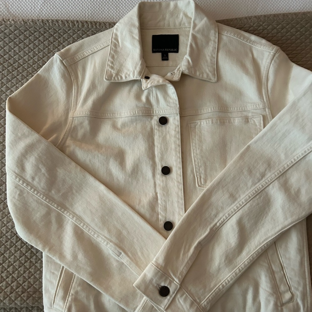 Banana Republic Cream Denim Jacket